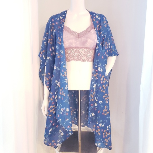 LC Lauren Conrad Tops - NWT Lauren Conrad Kimono